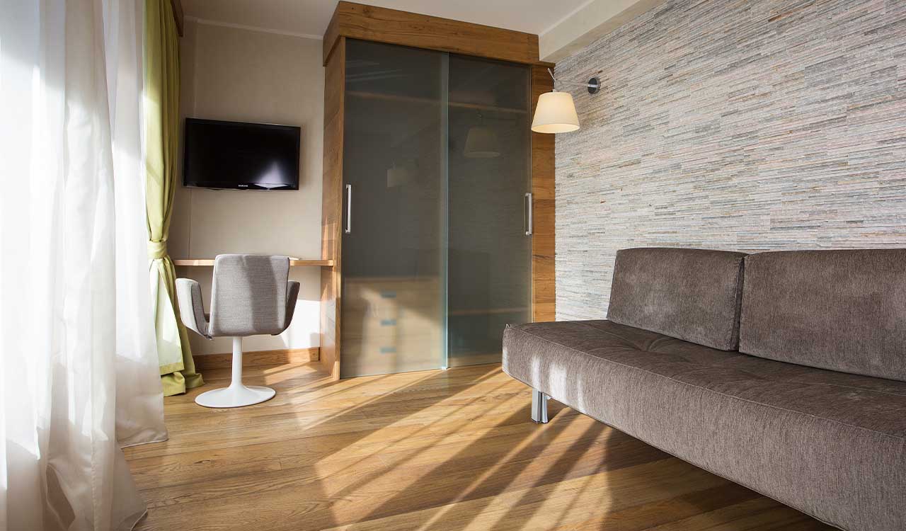 exclusive suite 03